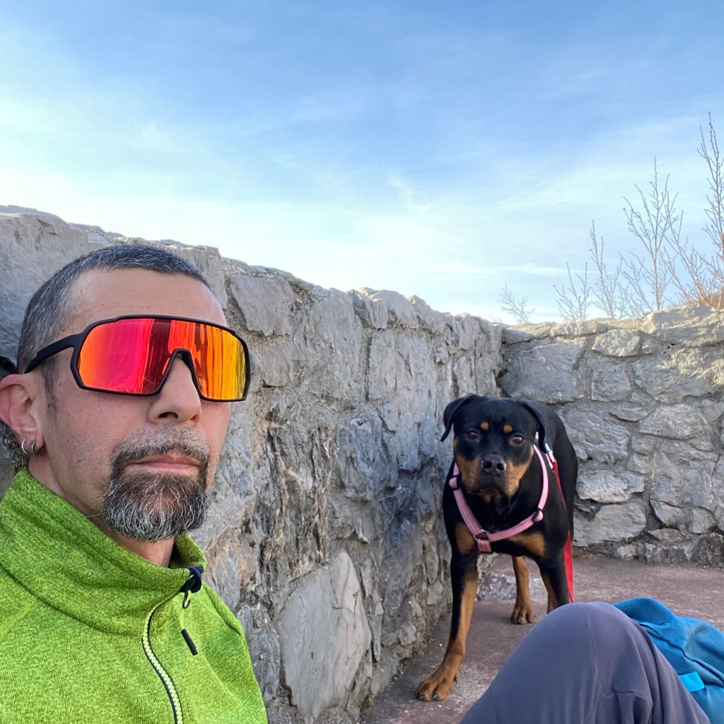 Il proprietario allo specchio